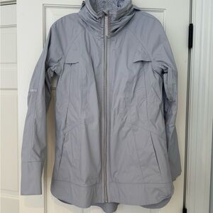 Lululemon Women's Light Gray Rain Jacket
